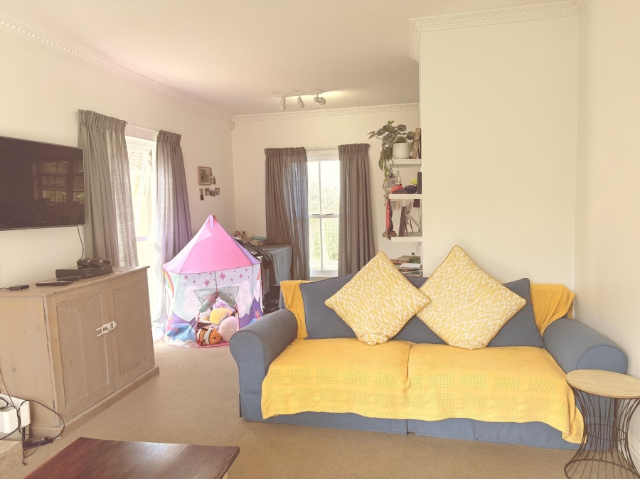 4 Bedroom Property for Sale in Kronenzicht Western Cape